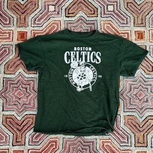NBA Boston Celtics Green Short Sleeve Tee size Medium
